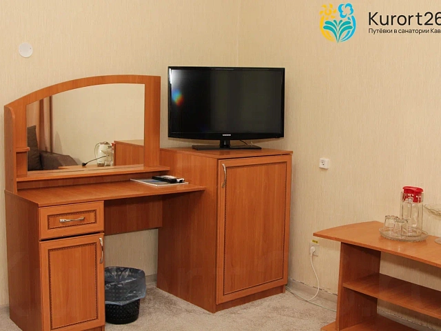 Санаторий «им. Эрнста Тельмана», Железноводск. 2-местный 2-комнатный номер 1 категории